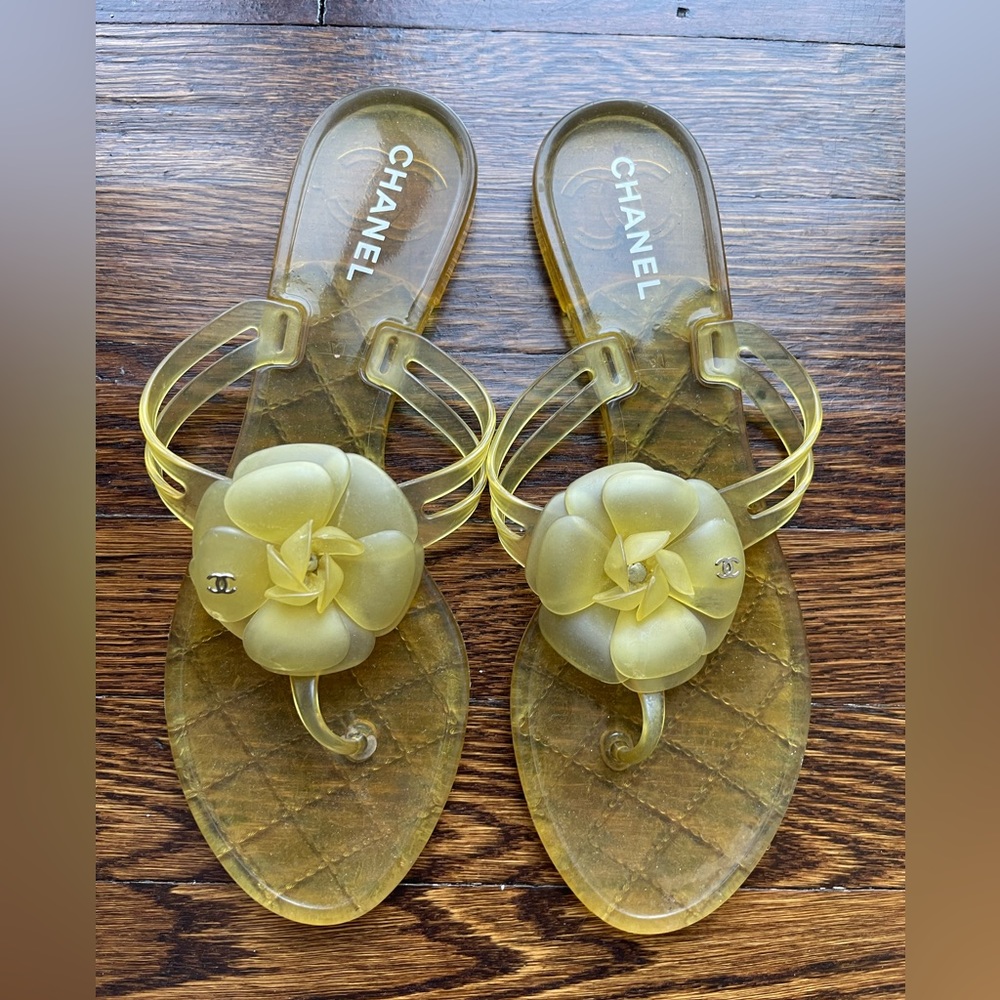 CHANEL CAMELLIA FLOWER JELLY SANDALS